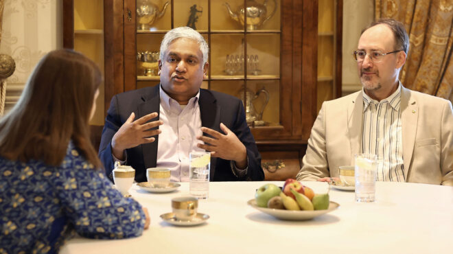 ανάνθα-τσαντρακάσαν-και-παύλος-πέτρο-563093548