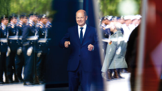 ολαφ-σολτς-τραυματισμένος-αλλά-πολιτ-563078506