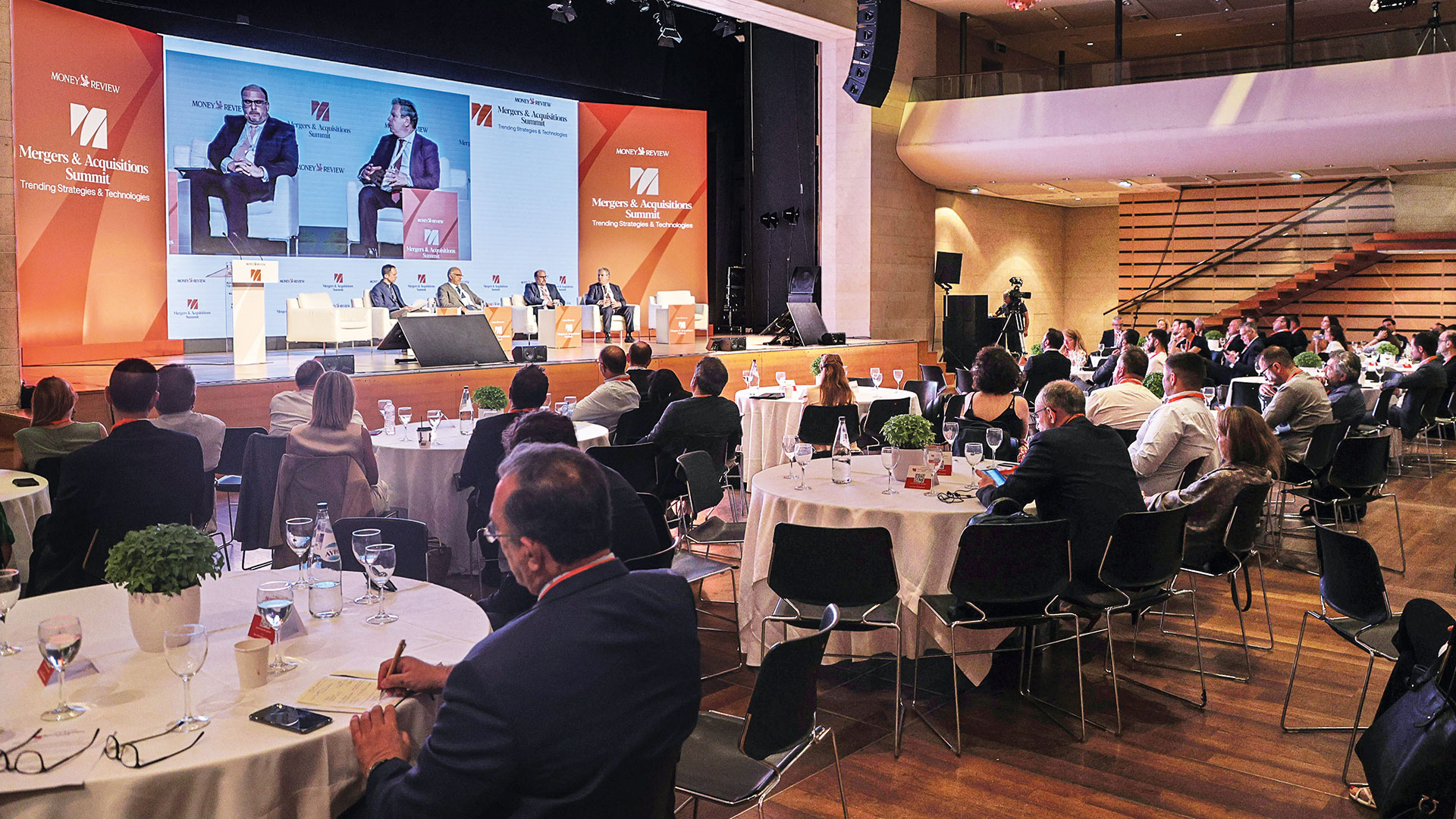 Συνέδριο moneyreview.gr: Μοχλός ανάπτυξης εξαγορές, συγχωνεύσεις-3