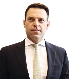 Δείχνοντας τα ταμεία-1