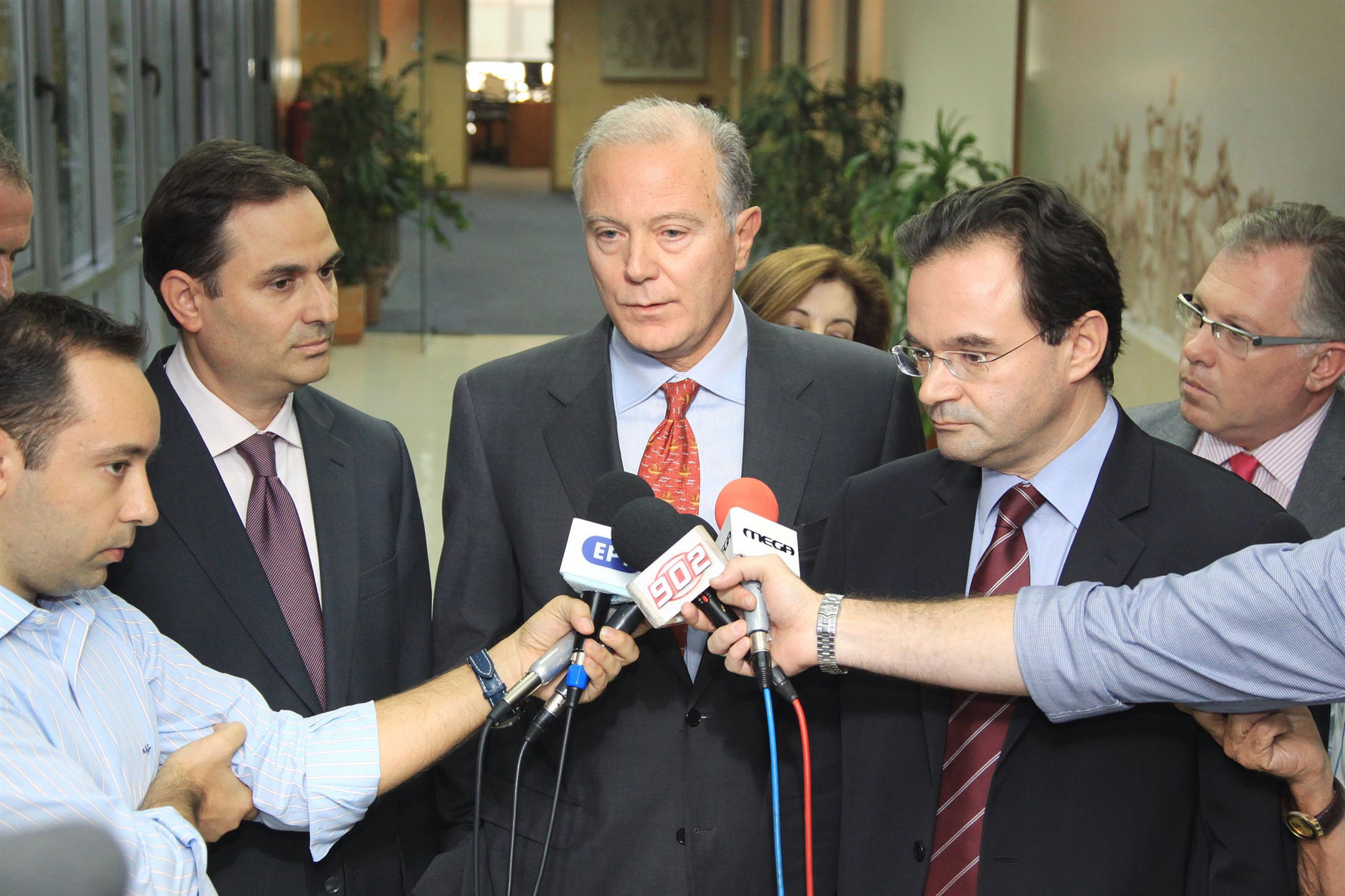 Λιτός, αποφασιστικός και αποτελεσματικός-1