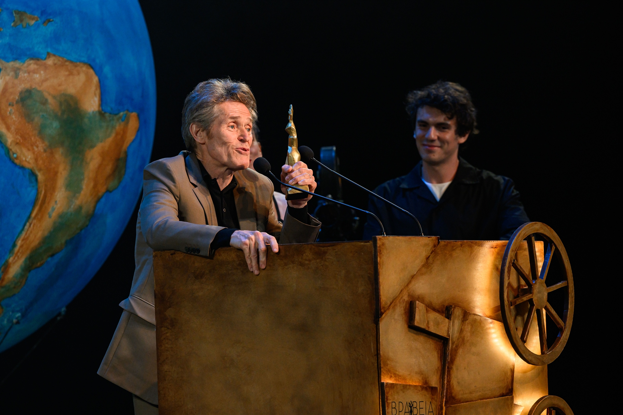 Χιούμορ και απρόοπτα στα ελληνικά Οσκαρ-2