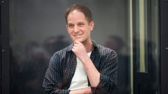 wall-street-journal-η-ρωσία-θα-στήσει-δίκη-παρωδία-γι-563077639