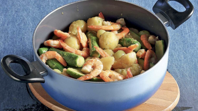 γαρίδες-γιαχνί-με-πατάτες-και-κολοκυθ-563056084