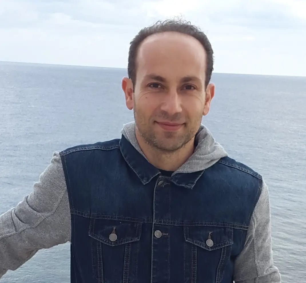 «influencer Φειδίας»: Απολιτίκ, θαυμαστής του Μασκ, και πλέον, ευρωβουλευτής-1