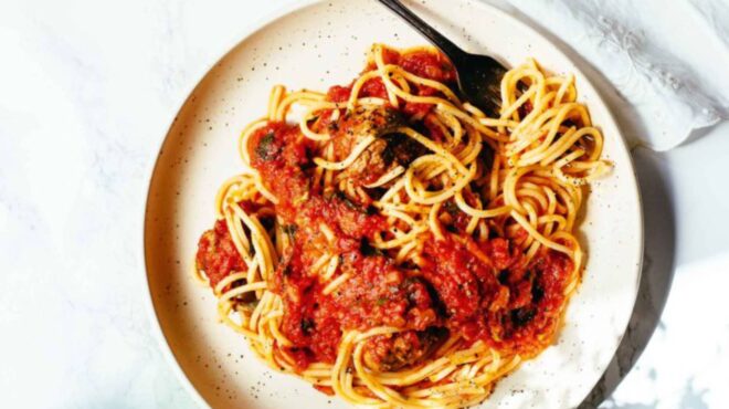 κεφτεδάκια-με-παρμεζάνα-και-ντοματέν-563094205