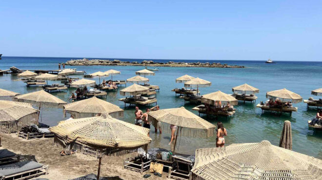 ρόδος-μπαίνει-λουκέτο-στο-μπιτς-μπαρ-μ-563061439