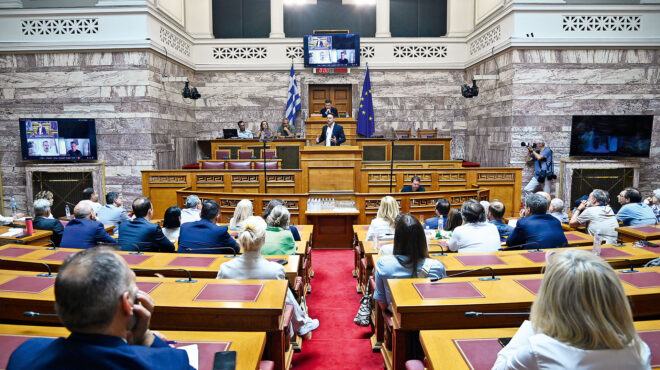 γκρίνια-αλλά-όχι-μομφή-στον-συριζα-563081671