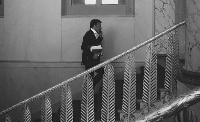 Ο Μυστικός Δείπνος του Μακρόν-3