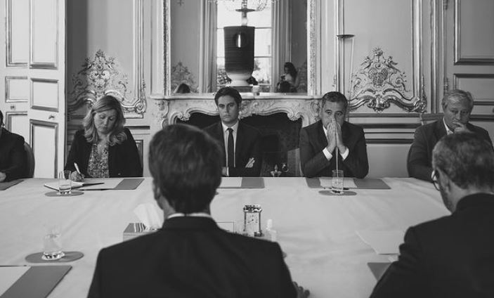 Ο Μυστικός Δείπνος του Μακρόν-1