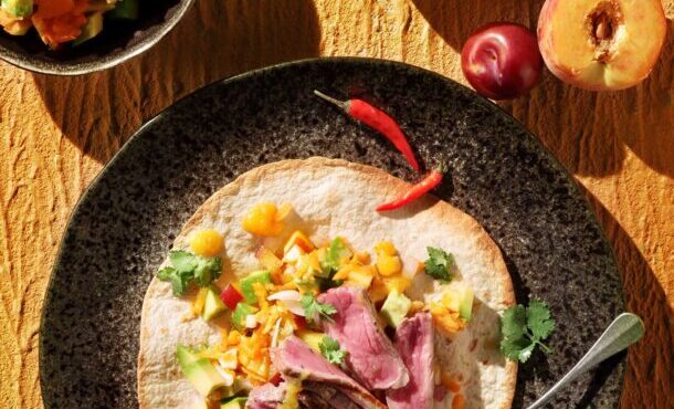 μοσχαρίσια-ταλιάτα-με-ψιλοκομμένα-φρ-563094271