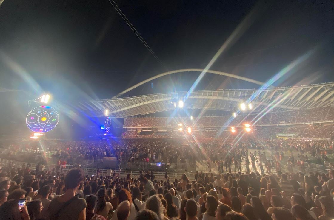 Coldplay: Πλήθος κόσμου στη συναυλία, κατάμεστο το ΟΑΚΑ (φωτογραφίες)-11