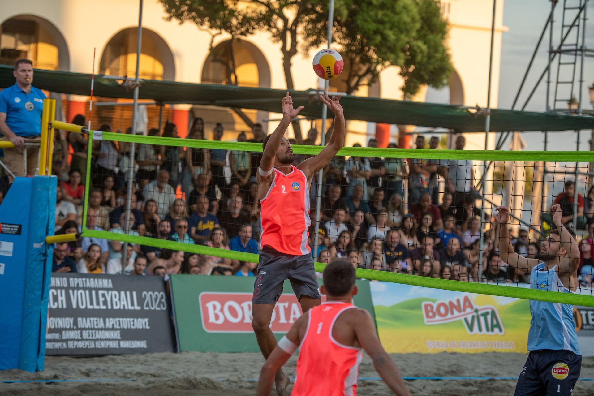 Μπιτς βόλεϊ: Από τις παραλίες, στις κεντρικότερες πλατείες της χώρας-1