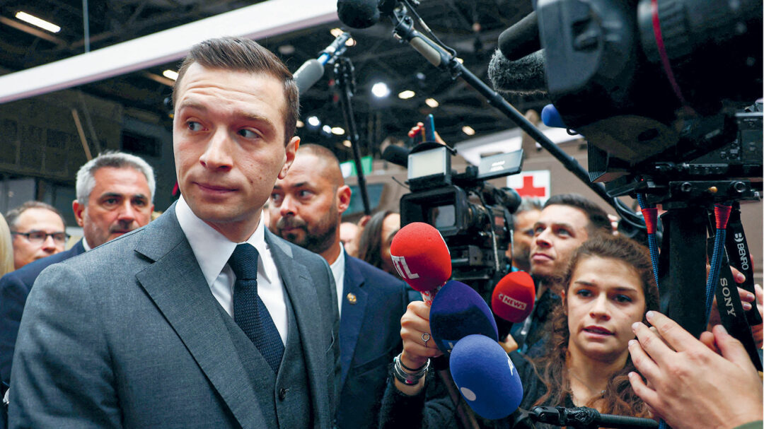 ζορντάν-μπαρντελά-πίσω-από-τη-φωτογέν-563102527