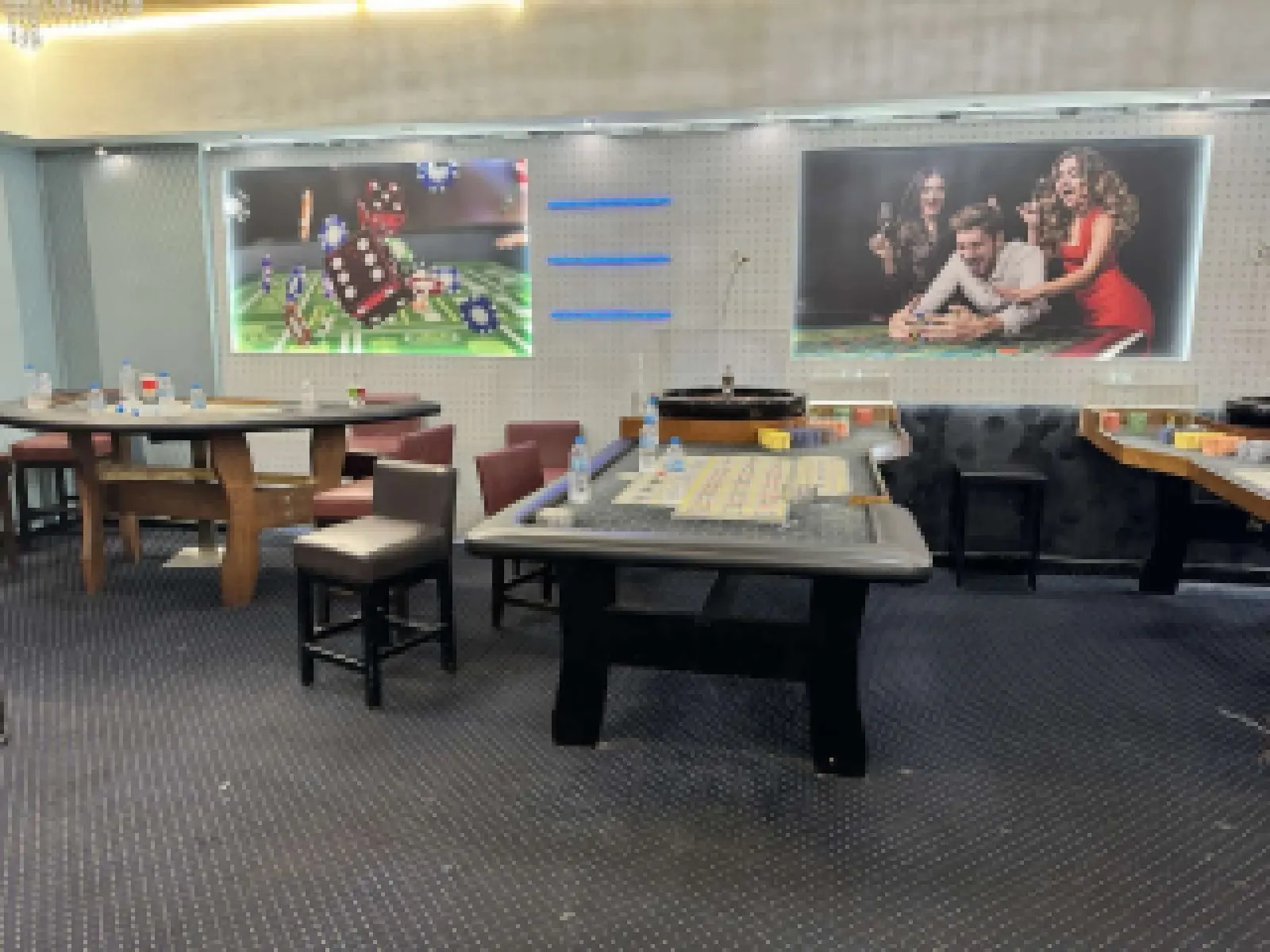 ΕΛ.ΑΣ.: 27 συλλήψεις για παράνομο τζόγο σε κατάστημα-3