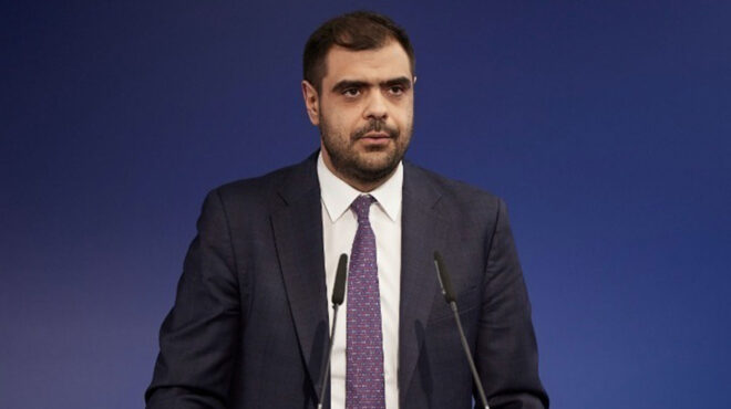 μαρινάκης-κατά-κασσελάκη-υποδεικνύ-563056885