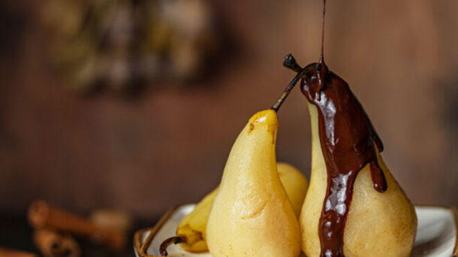 αχλάδια-βρασμένα-σε-σιρόπι-με-σος-σοκο-563152906