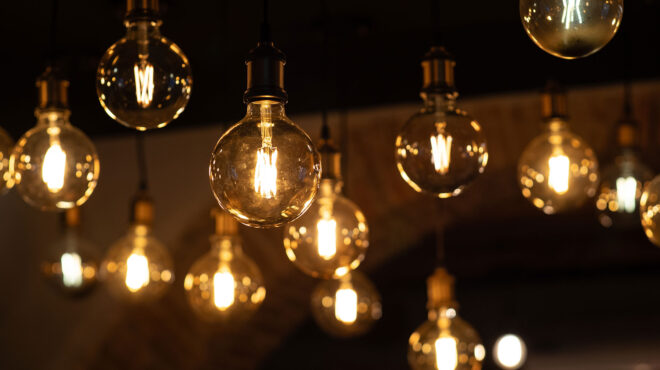 κάτω-από-τα-15-λεπτά-η-κιλοβατώρα-τον-αύγ-563151610