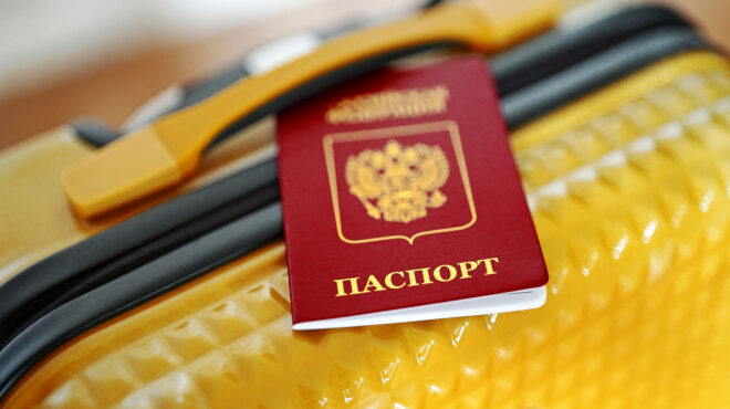 650-000-ρώσοι-έχουν-φύγει-στο-εξωτερικό-από-563129278