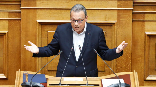 φάμελλος-δεν-αμφισβητείται-η-θέση-του-563108287