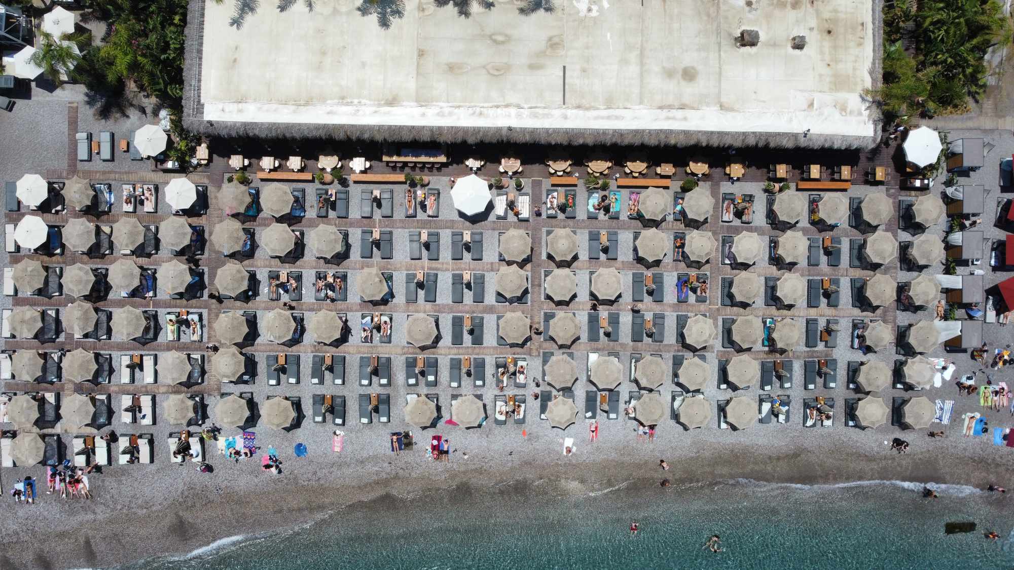 Μαγνησία: Στήριξη σε παράνομα μπιτς μπαρ από πολιτικούς-1