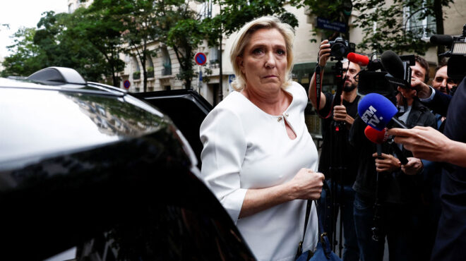 γαλλία-προσπάθειες-αναχαίτισης-της-λ-563105428