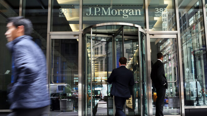 ολα-είναι-ανοιχτά-για-τα-επιτόκια-τον-σ-563125495