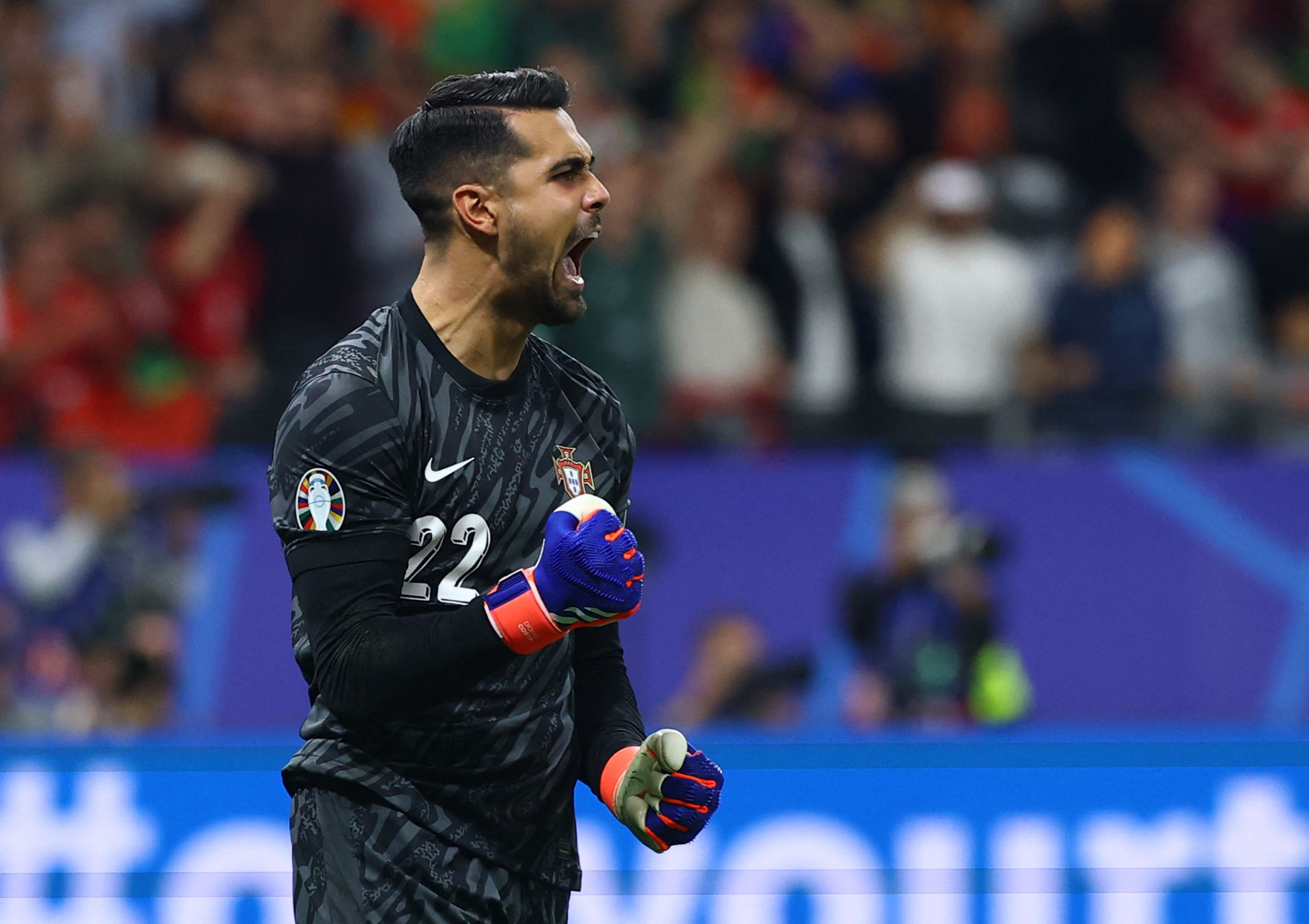 η-άσπρη-βούλα-δεν-τρομάζει-τον-ντιόγκο-563105902