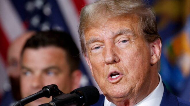 τραμπ-εφαγα-μια-σφαίρα-για-τη-δημοκρα-563136886