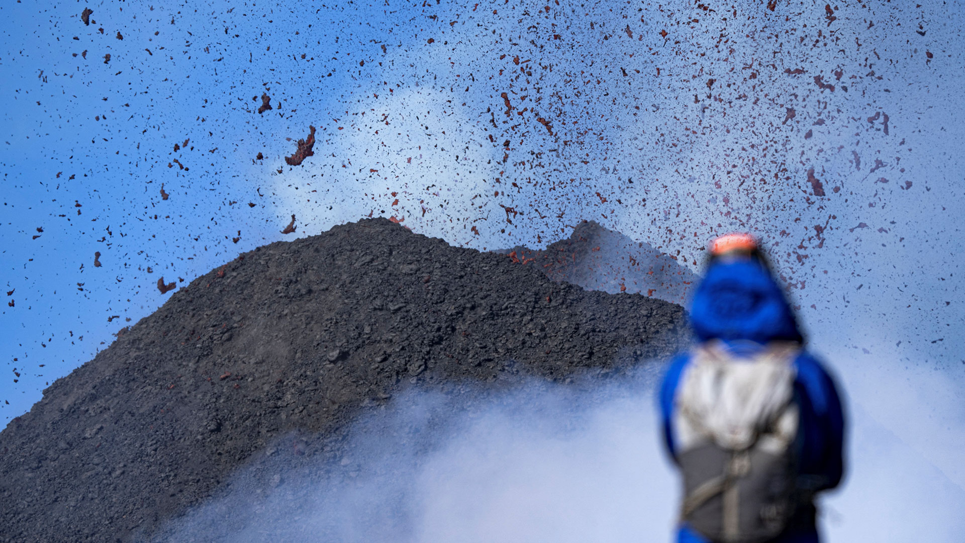 Εντυπωσιακές εικόνες από το «ξύπνημα» της Αίτνας-3