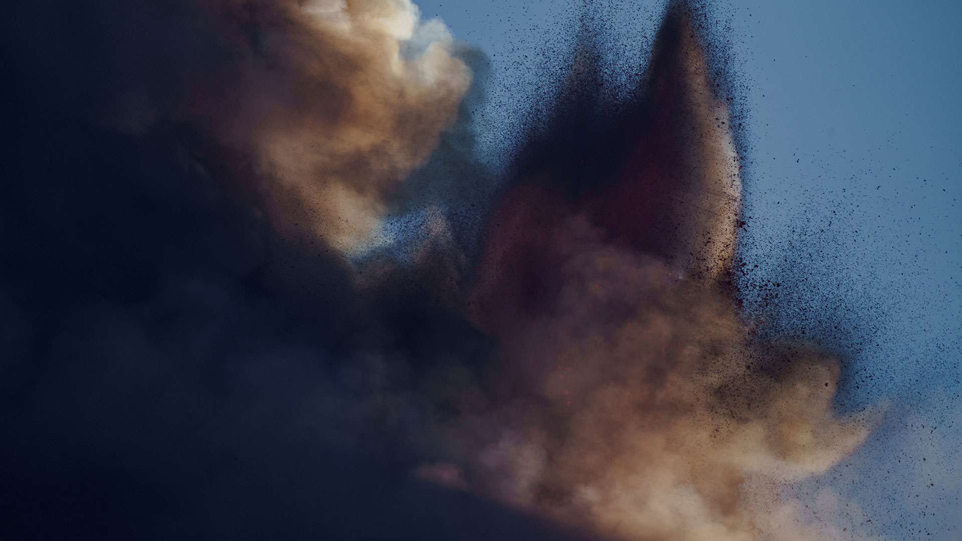 Ιταλία: Συναγερμός για τις εκρήξεις ηφαιστείων σε Αίτνα και Στρόμπολι-3