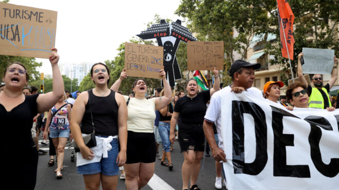 βαρκελώνη-να-μπουν-όρια-στην-τουριστι-563139985