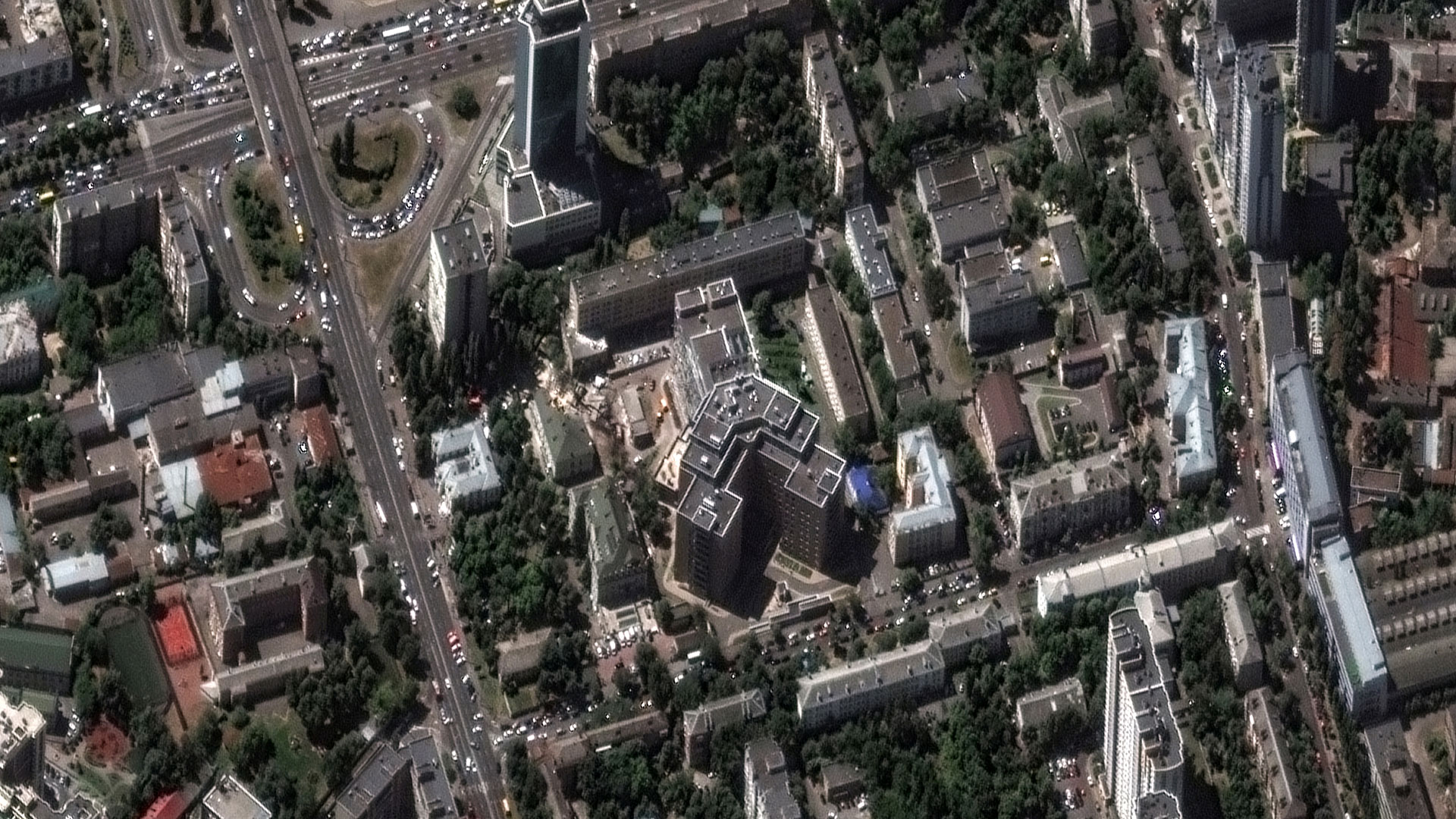 Ουκρανία: Παράσταση διαμαρτυρίας στο Σύνταγμα για το πλήγμα στο παιδιατρικό νοσοκομείο του Κιέβου-1