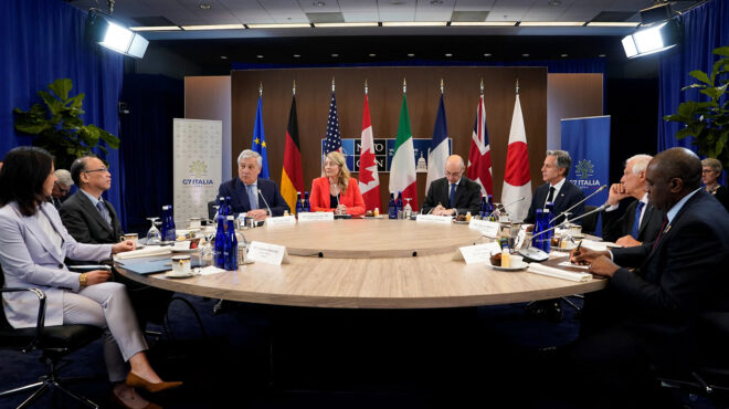 η-g7-καταγγέλλει-την-επέκταση-των-οικισμ-563121421