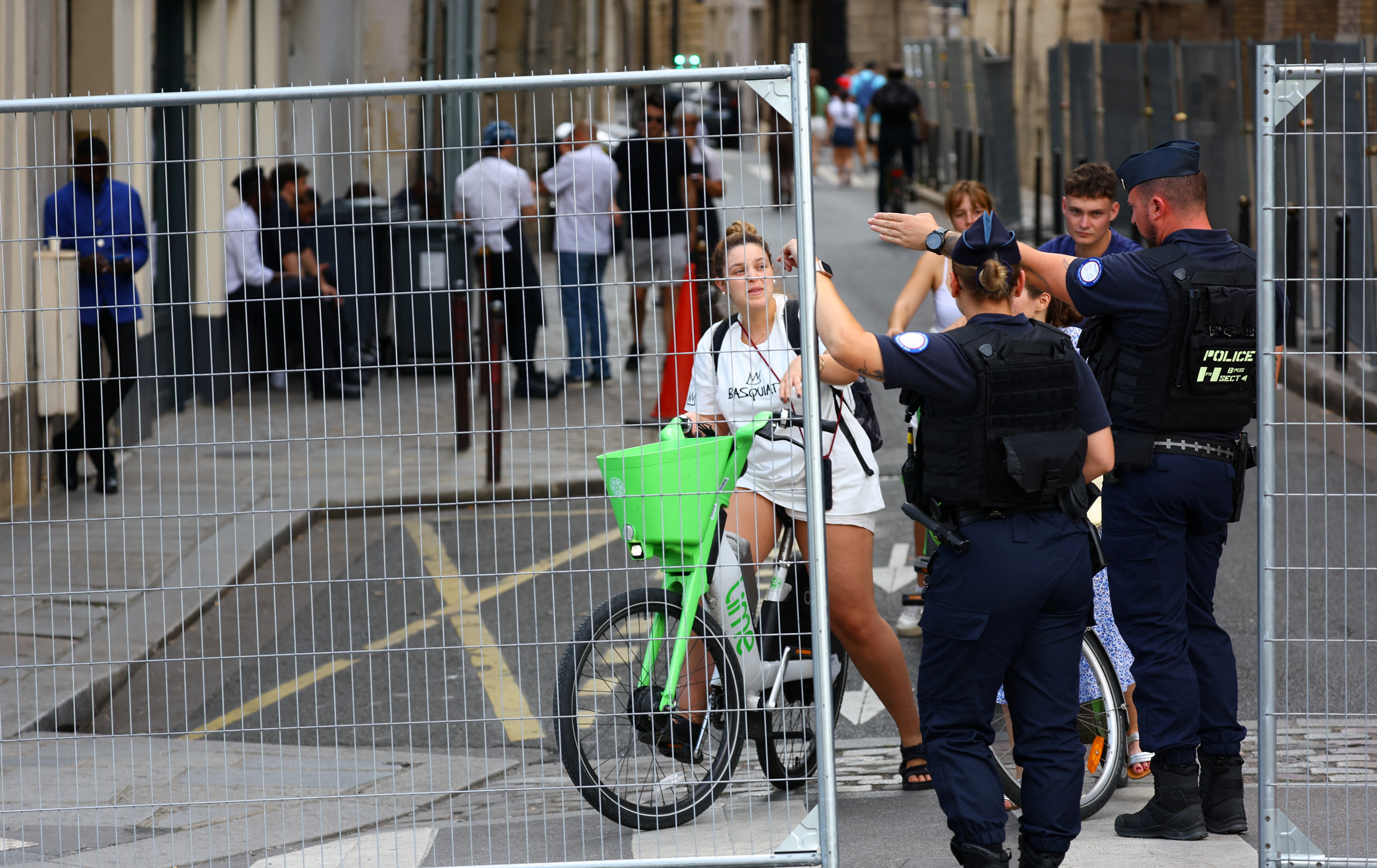 Ολυμπιακοί Αγώνες: «Αστακός» το Παρίσι – Στους δρόμους 75.000 αστυνομικοί και στρατιώτες-5