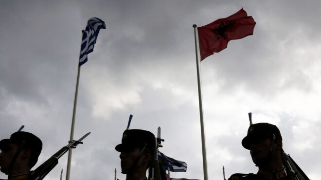 παιχνίδια-από-τα-τίρανα-με-το-εμπόλεμο-563120980