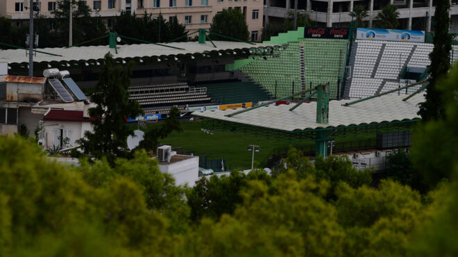 συμπλοκή-με-πυροβολισμούς-έξω-από-το-γ-563125987