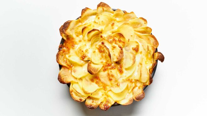 τριαντάφυλλο-πατάτας-με-κιμά-και-τυρι-563126206