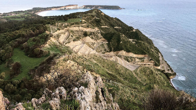 τα-δικαστήρια-καταδικάζουν-η-περιφέρ-563139166