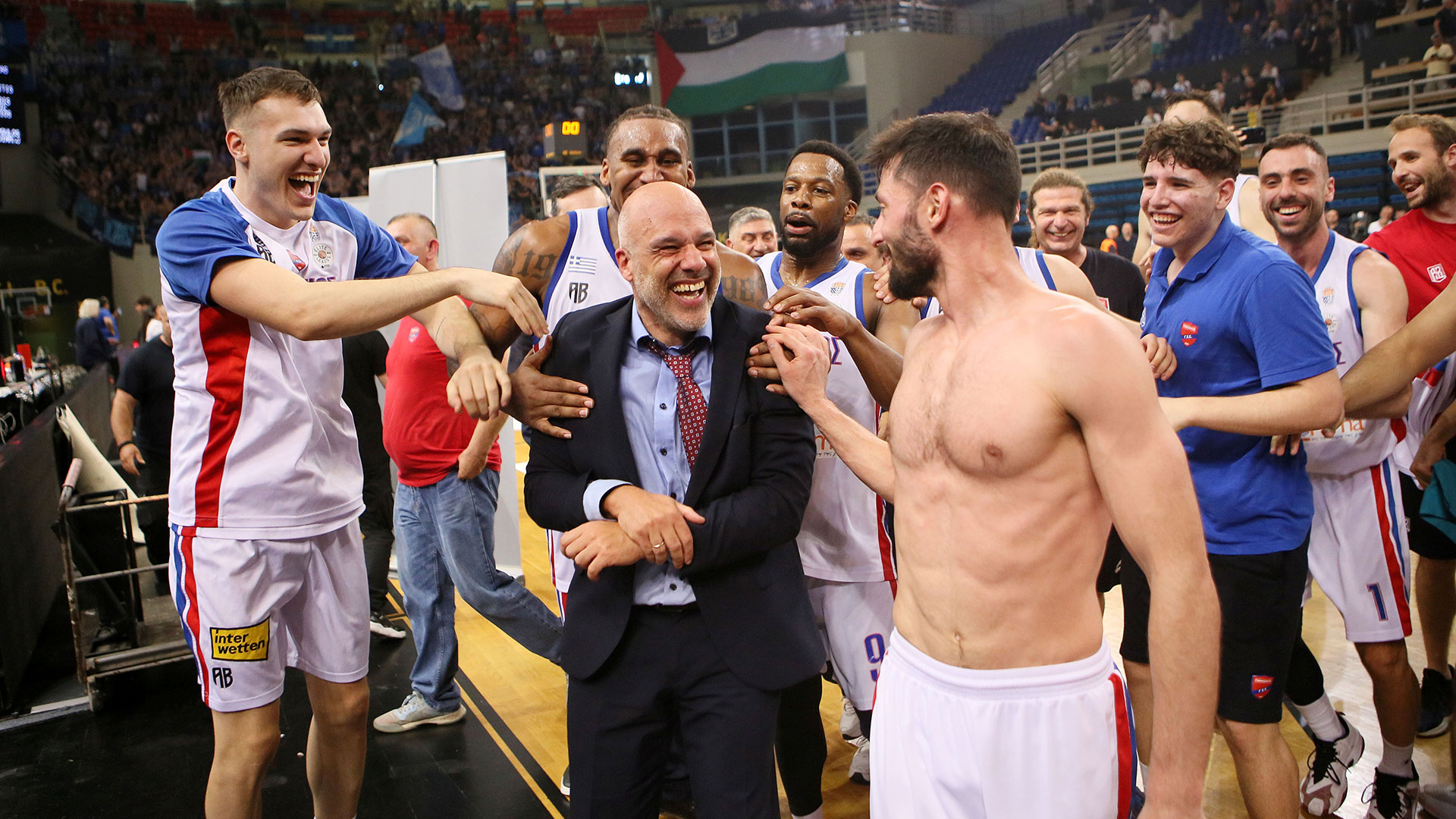 Ο Πανιώνιος είναι ξανά εδώ-1