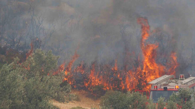 αλβανία-μεγάλη-φωτιά-κοντά-στα-σύνορα-563117056