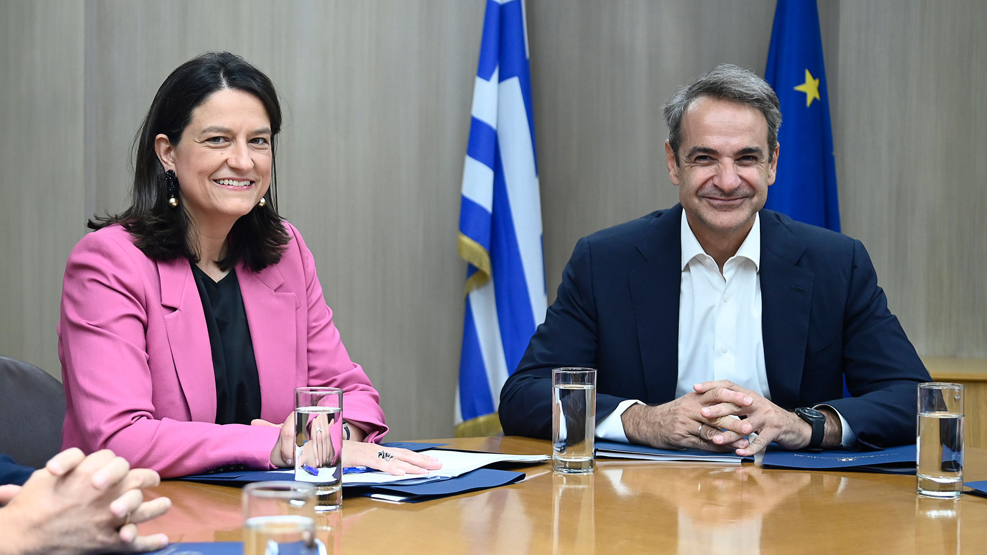 Μητσοτάκης από υπουργείο Εργασίας: Στόχος η εφαρμογή της Ψηφιακής Κάρτας Εργασίας παντού-2