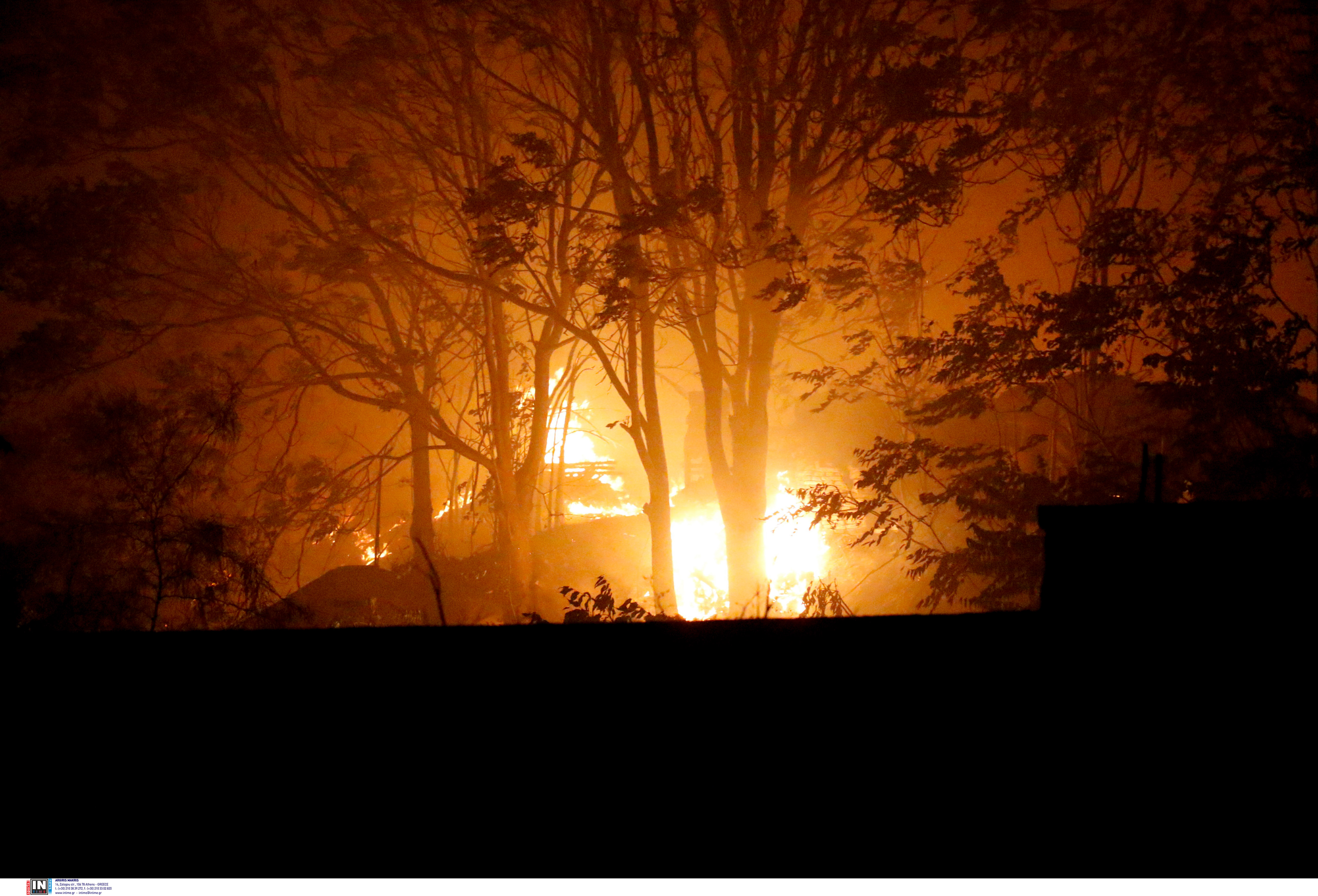 Φωτιά στις Αχαρνές: Κάηκαν εργοστάσια – Πώς ξεκίνησε η πυρκαγιά-1