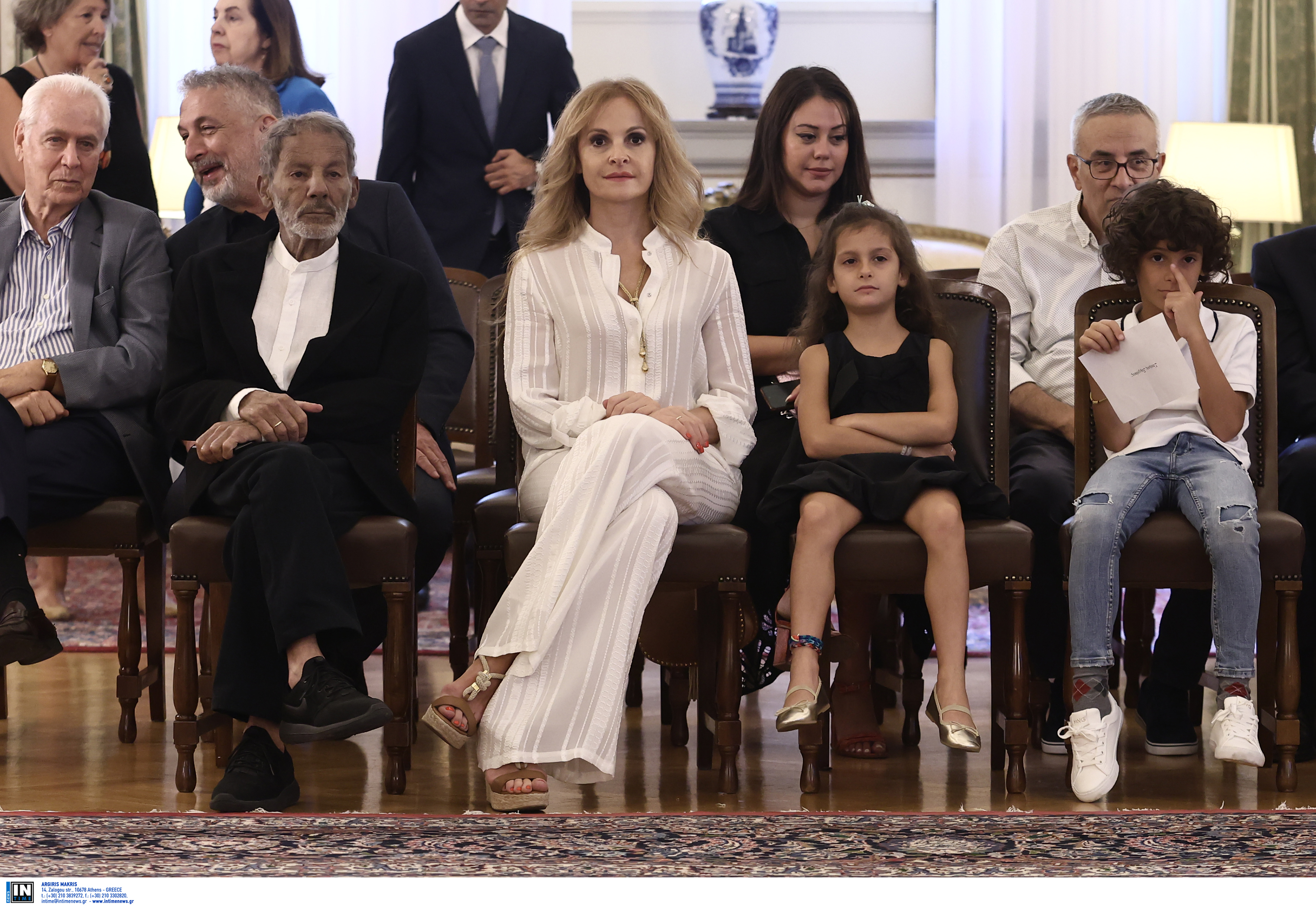 Παρασημοφόρηση του Σταύρου Ξαρχάκου στο Προεδρικό Μέγαρο (εικόνες)-4