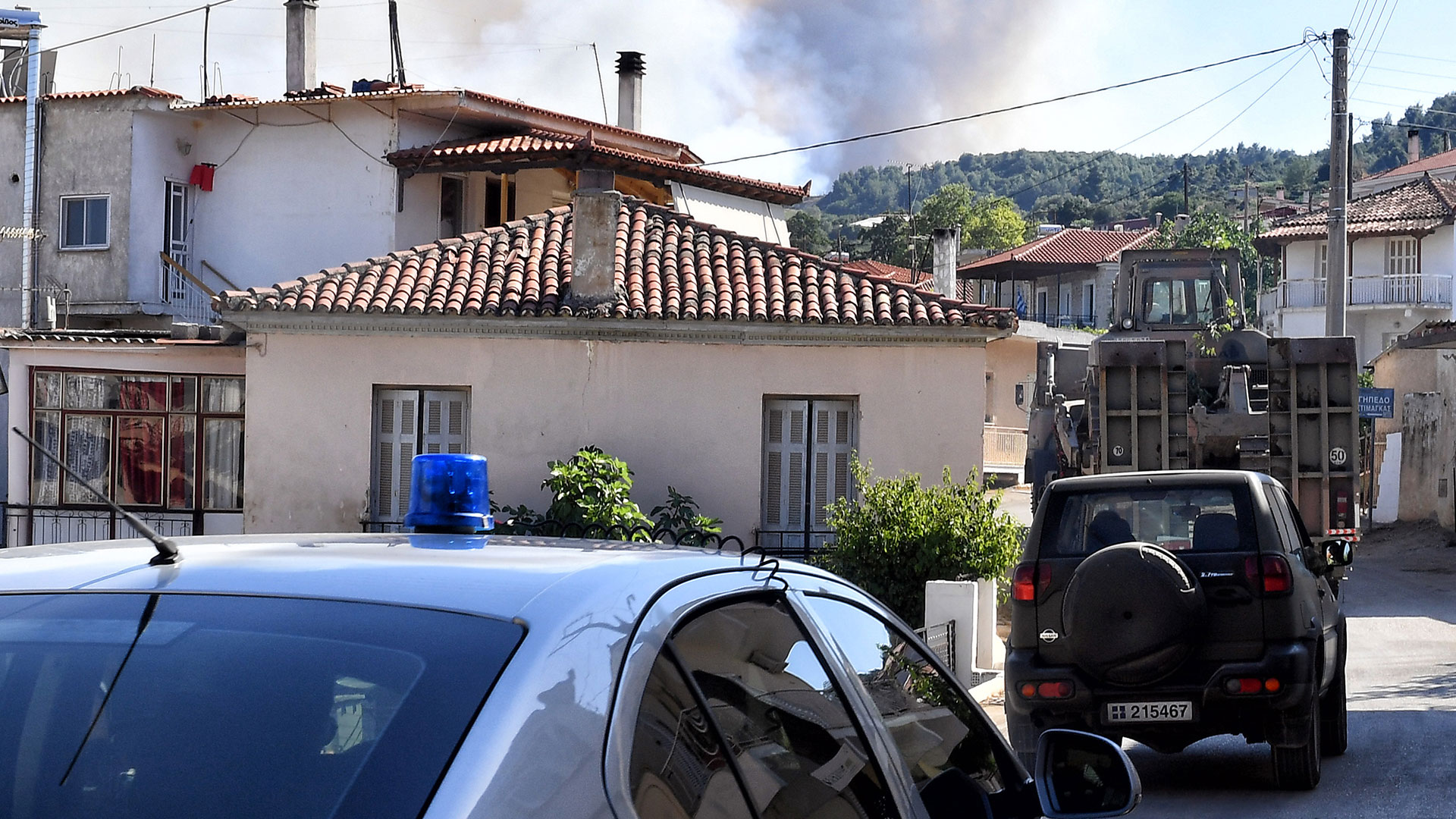 Φωτιά – Κορινθία: Διάσπαρτες εστίες στο μέτωπο-6