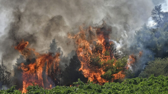 φωτιά-κορινθία-διάσπαρτες-εστίες-σ-563121847