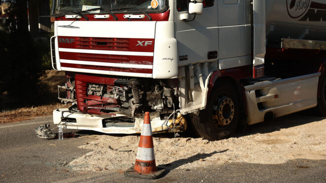 πόρτο-ράφτη-σοβαρό-τροχαίο-βυτιοφόρο-563123554