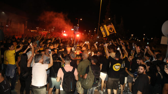 ερικ-λαμέλα-υποδοχή-από-2-000-οπαδούς-της-α-563135155