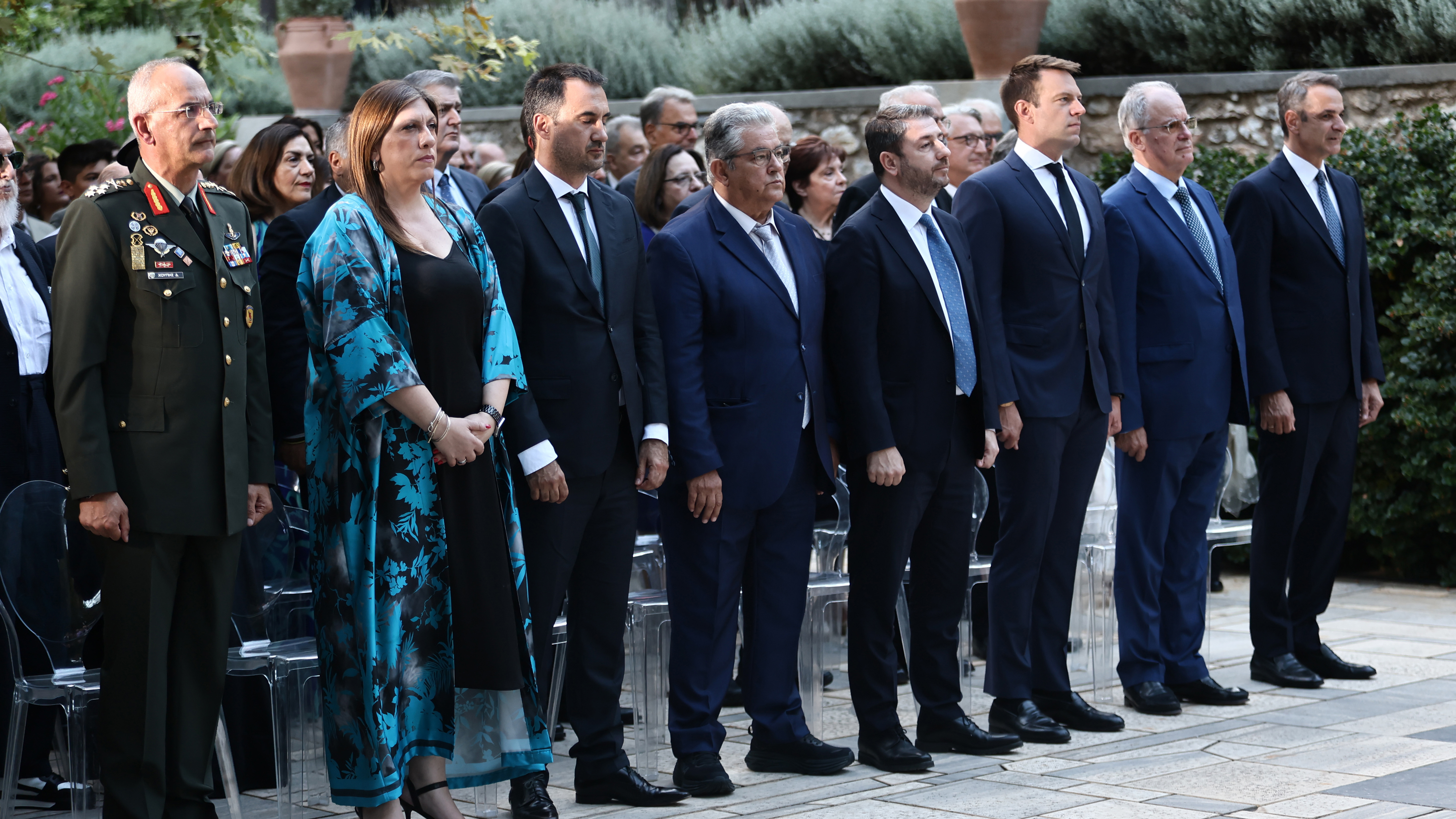 Προεδρικό Μέγαρο: Τα «κλικ» της δεξίωσης για τα 50 χρόνια από την αποκατάσταση της Δημοκρατίας-3