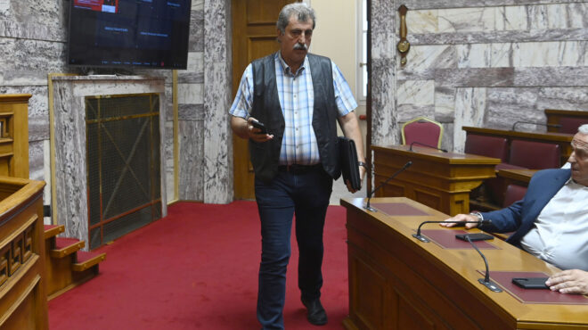 κασσελάκης-πολάκης-τίτλοι-τέλους-σ-563144014